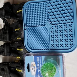 Nwt dog shoes size 6
